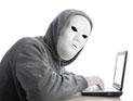 Лидер хакерской группы Anonymous UK обвиняется в изнасилованиях
