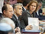 Министры утвердили бюджет, сократив почти все расходы еще на 2%