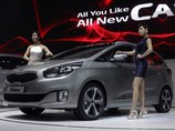 Kia Carens нового поколения на Сеульском автосалоне, 28 марта 2013 г.