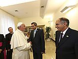 Папа Римский Франциск I и замминистра иностранных дел Израиля Зеэв Элькин. Ватикан, 05.06.2013