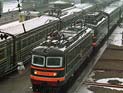 В Москве электричка сбила трех человек, двое из них погибли