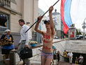 Акция FEMEN в поддержку Навального: самая малочисленная и самая эффектная. ФОТО