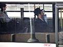 Ультраортодокс попросил женщину в автобусе пересесть назад, и остался с разбитым носом