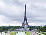 Посетители Эйфелевой башни эвакуированы из-за угрозы теракта