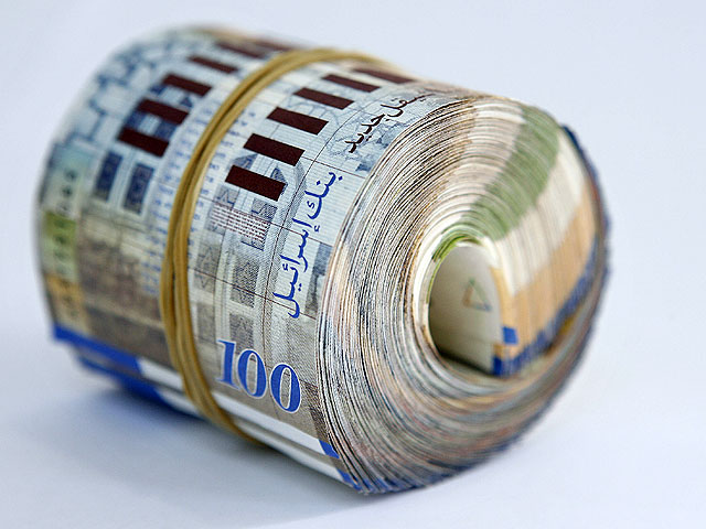 Лапид выполняет обещания: сокращены пособия на детей