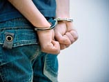 Новосибирск: преступник ограбил банк с помощью бутылки с водо