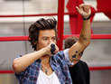 Лидер группы One Direction, не являющийся евреем, постится в Йом Кипур и носит кипу