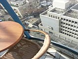 Снимок посольства США в Тель-Авиве, сделанный фотоаппаратом Али Манцура
