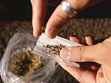 Наркоторговец предложил купить марихуану полицейскому – и был арестован