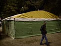 Мэрия Тель-Авива угрожает снести бараки, построенные бездомными возле станции 