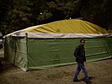 Мэрия Тель-Авива угрожает снести бараки, построенные бездомными возле станции 