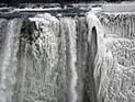 Из-за сильных холодов частично замерз Ниагарский водопад – в третий раз за 200 лет