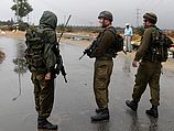 Неизвестные прокололи колеса машины комбрига в поселении Ицхар