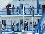 Бунт африканских нелегалов в лагере 