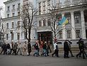 В брошенной резиденции Януковича найдены документы 