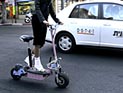 В Гуш-Дане полиция конфисковала сотни электровелосипедов и мотосамокатов