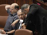 Министр обороны Моше Яалон, премьер-министр Биньямин Нетаниягу и министр финансов Яир Лапид