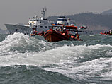 На затонувшем пароме Sewol вскроют иллюминаторы, чтобы найти все тела пассажиров  