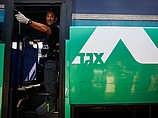 В автобус на 6-й трассе около Калькилии было брошено взрывное устройство