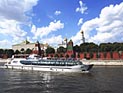 Опрос ВЦИОМ: 51% россиян убеждены –  жить в России лучше, чем  в других странах