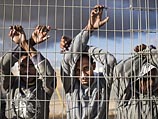 БАГАЦ распорядился закрыть лагерь для африканских нелегалов 
