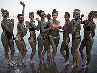 Королевы красоты Америки в Израиле: грязная фотосессия на Мертвом море