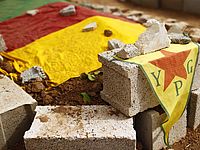 Курдские ополченцы призвали коалицию активнее бомбить позиции ИГ