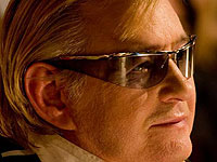 Интервью с Романом Виктюком о крыльях ангела в спектакле 