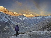 МИД Израиля: 72 израильтянина еще не вышли на связь в Непале