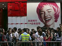 В Гонконге возобновились столкновения студентов с полицией