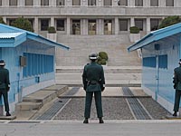 Южная Корея снесла на границе с КНДР башню, оформленную под рождественскую елку