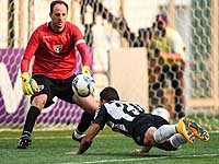 Бразильский вратарь-бомбардир превзошел рекорд Райана Гиггза