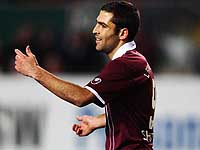 Итай Шехтер забил два мяча. 