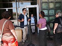 Продолжается забастовка в службе трудоустройства