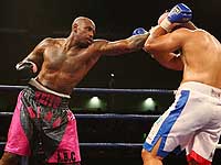 Бокс: Алекс Леапаи вернулся на ринг после поражения от Кличко и проиграл