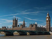 Британец, оскорбивший еврейку-парламентария, приговорен к тюрьме