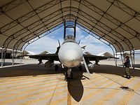 Канадские самолеты впервые нанесли удар по боевикам 