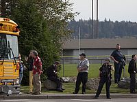 Старшеклассник расстрелял посетителей школьного кафе в городе под Сиэттлом