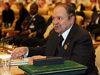 Президент Алжира госпитализирован во Франции
