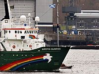 Испанский флот протаранил лодки 