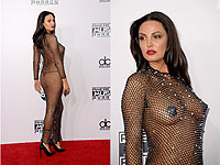 Блеона на церемонии American Music Awards. Лос-Анджелес, 23 ноября 2014 года