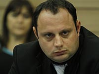 Алекс Миллер требует лишить финансирования 