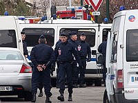 Вооруженное ограбление магазина Cartier в центре Парижа: преступники взяли заложника