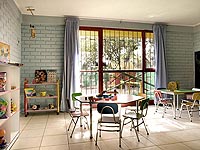 Воспитательница частного детсада в Ашдоде подозревается в жестоком обращении с детьми