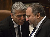 СМИ: Либерман, Лапид и Кахлон формируют политический блок