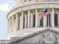 Сенат США принял законопроект о санкциях в отношении России и поставках оружия Украине