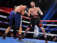 Сюрпризы Лас-Вегаса: первое поражение Матвея Коробова. Эррера лишился титула