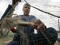 Военнослужащие ВМС Израиля задержали 12 палестинских рыбаков у берегов Газы