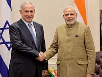 Индийский премьер поздравил евреев с Ханукой на иврите