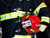 Пожилая водительница перепутала заднюю передачу с передней, и машина рухнула с 7-метровой высоты